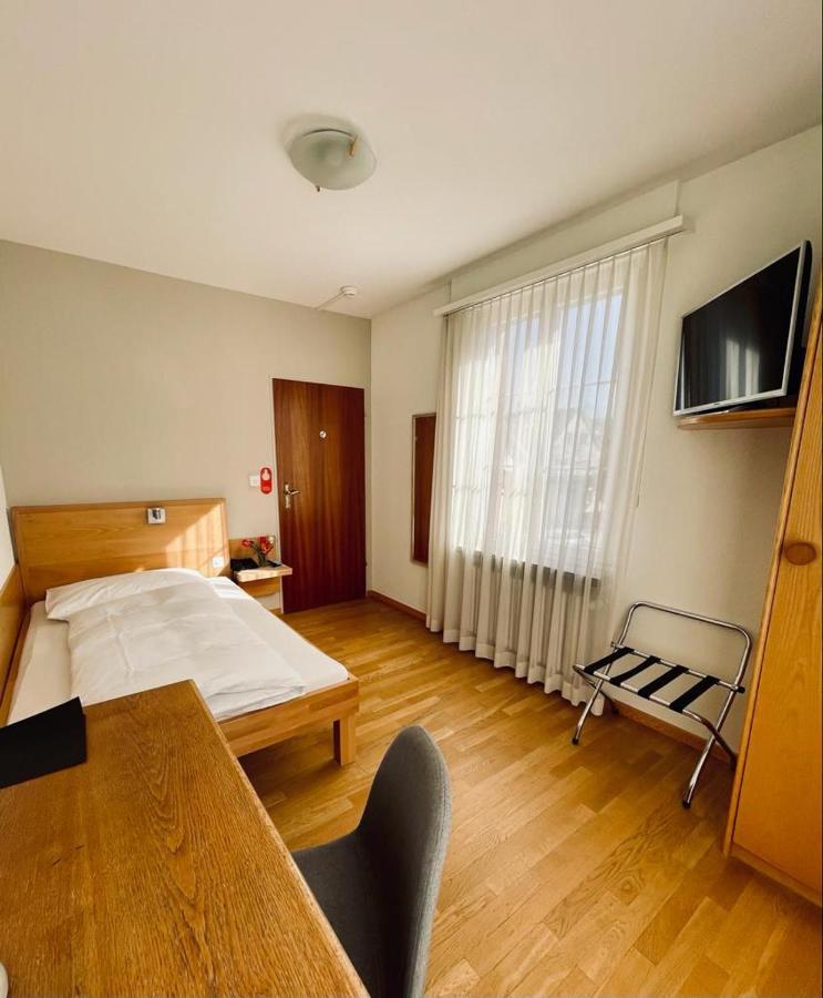 Hotel Roessli 3*